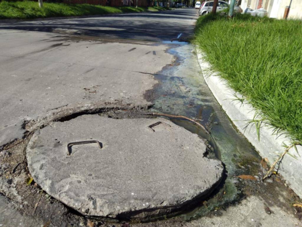 Reclamos por creciente desborde cloacal