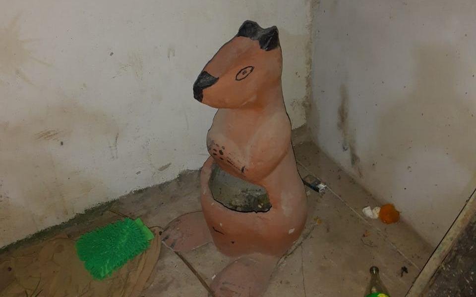 Guardaban la droga en un canguro de cerámica para vender al menudeo