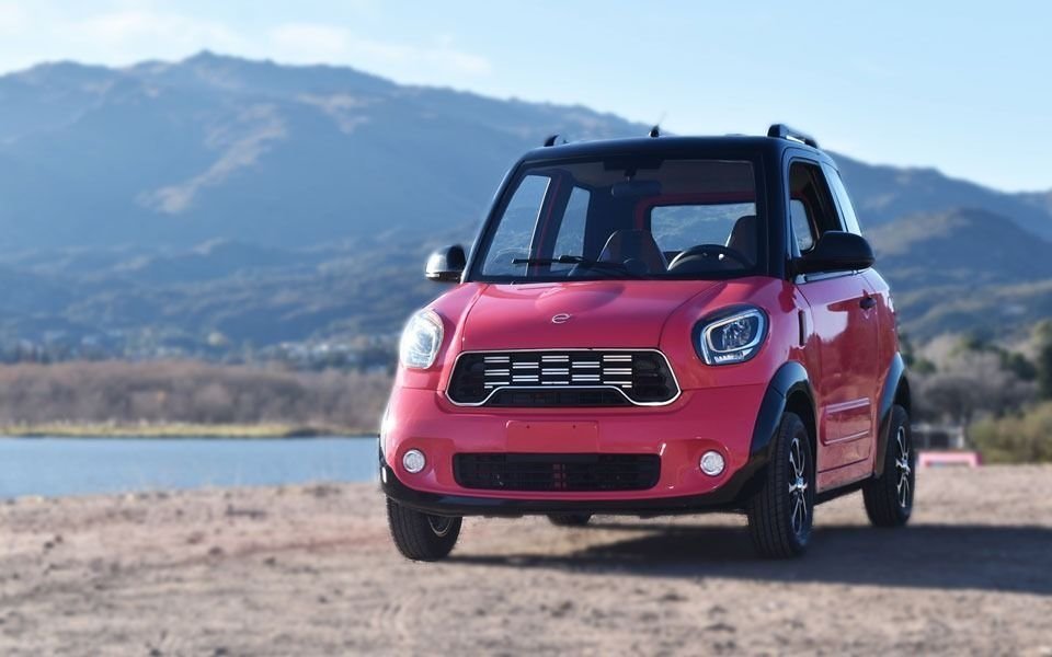 Tito, el nuevo auto eléctrico argentino, arrasó: por la demanda cierran la preventa