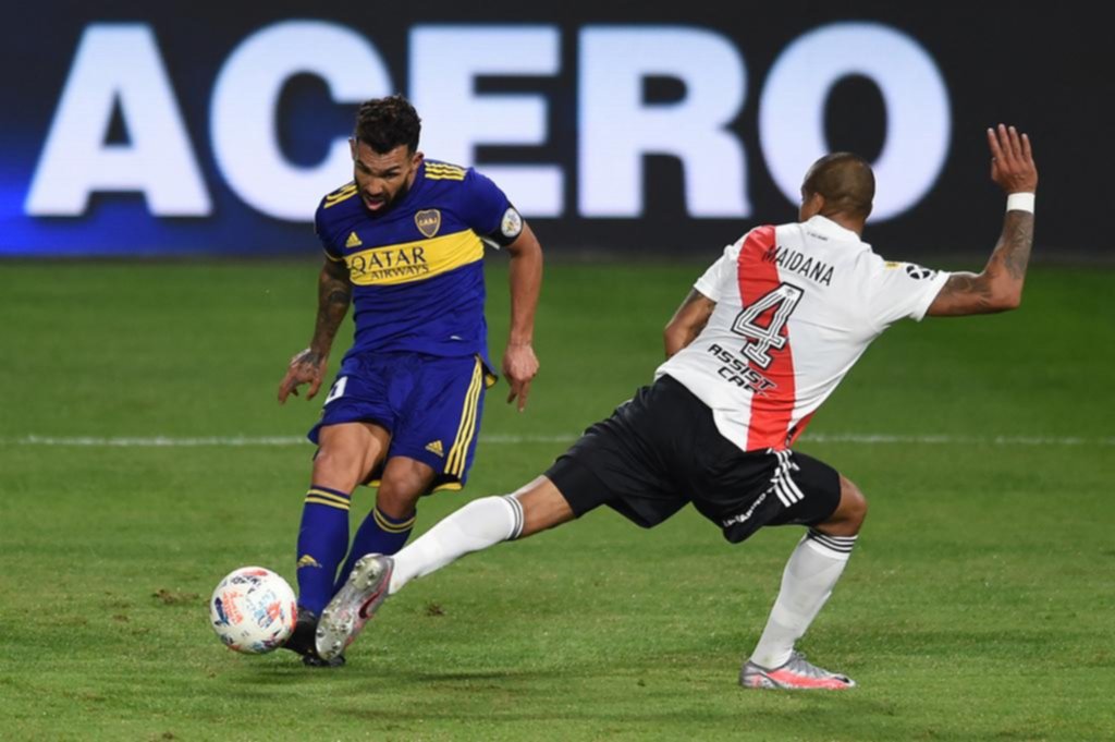 Tevez fue la carta ofensiva de Boca