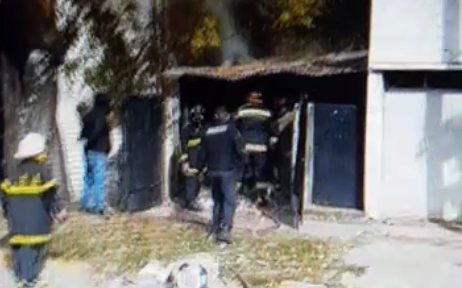 Un incendio con enormes llamaradas alarmó a vecinos de La Loma