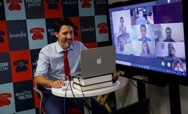 Canadian Prime Minister Justin Trudeau Discovered Used “Fake Macbook”