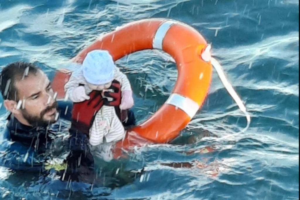 Alta tensión en la frontera entre España y Marruecos por los migrantes