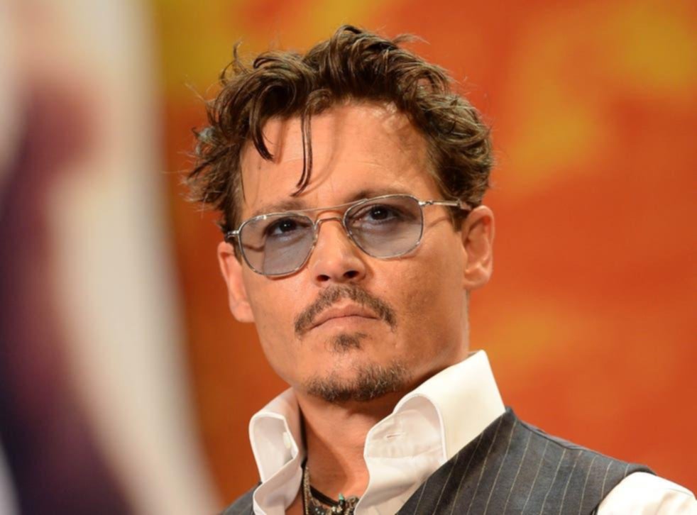 Depp se ensaña con su ex: quiere saber si donó los millones del divorcio