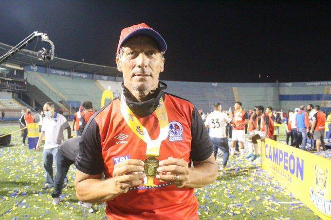 Troglio, tricampeón en Honduras: “Acá se nos respeta”