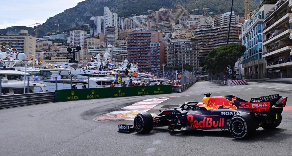 Verstappen desplazó a Hamilton y saltó a la punta de la F1