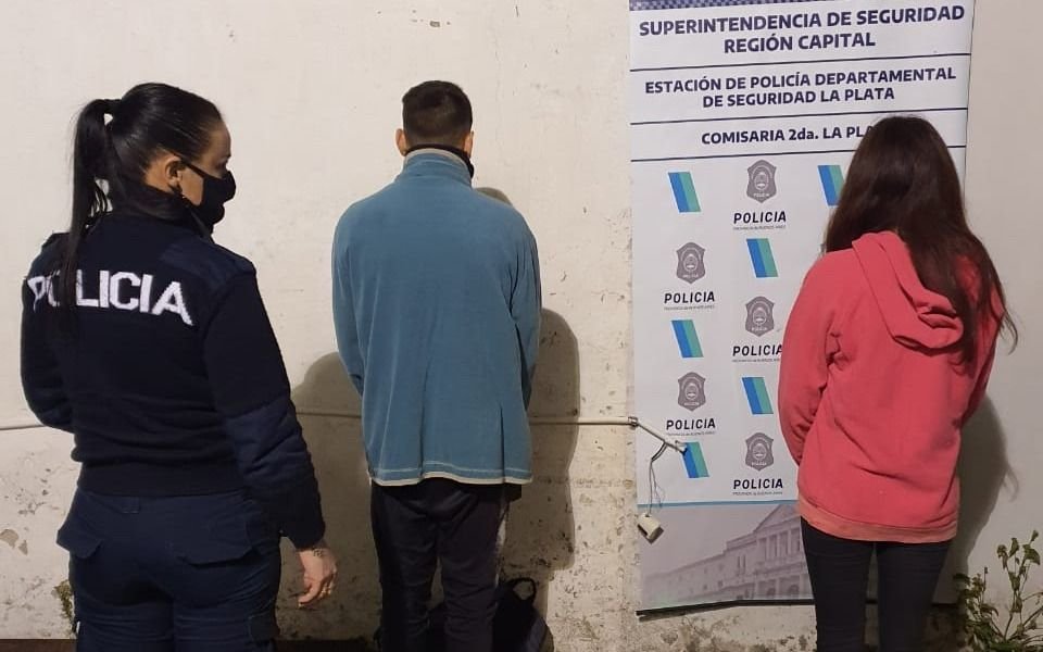 Llevaban a cuestas un lavarropas por B. Hipódromo y no supieron explicar por qué: presos