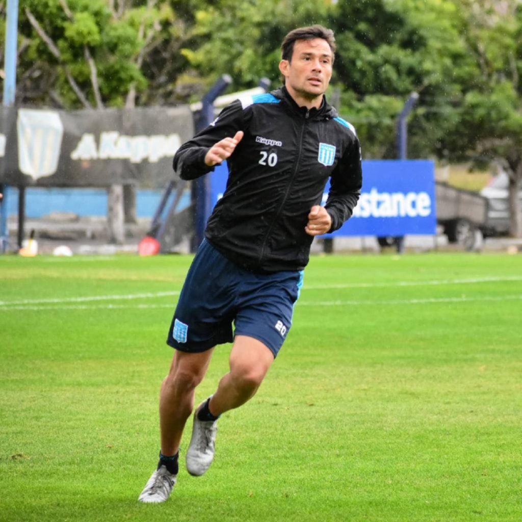 Racing, ya clasificado a la próxima fase, recibe a Rentistas de Uruguay