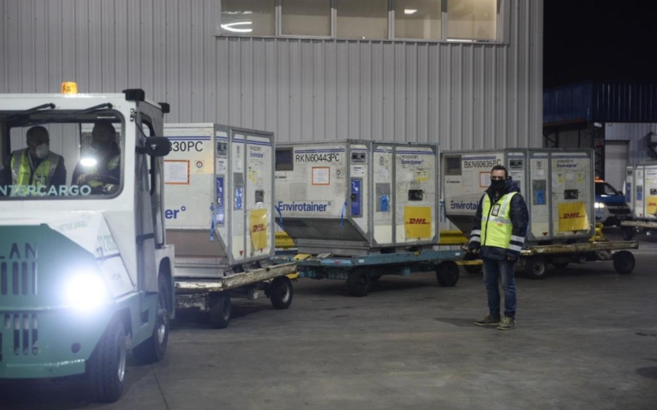 Partió un nuevo vuelo rumbo a Moscú para traer más vacunas
