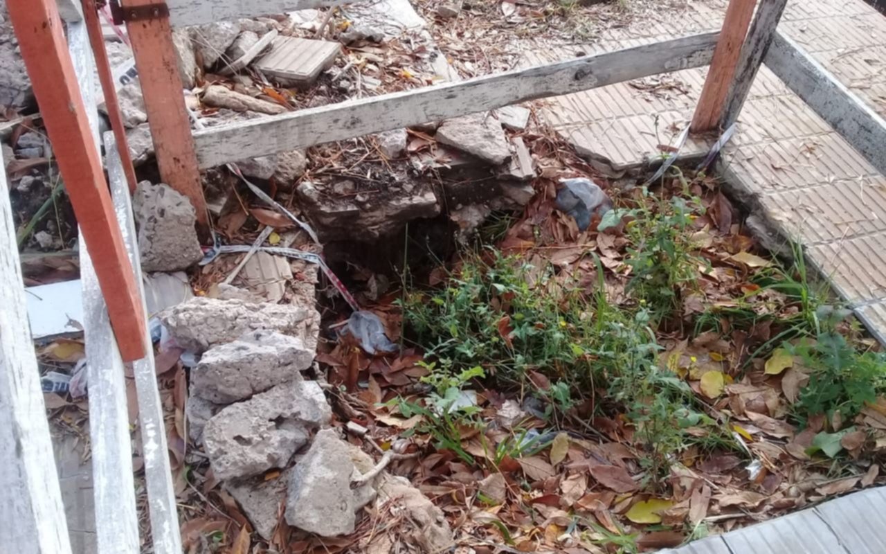 Un arreglo inconcluso de Absa preocupa en 38 y 29: "Es un pozo de un metro"