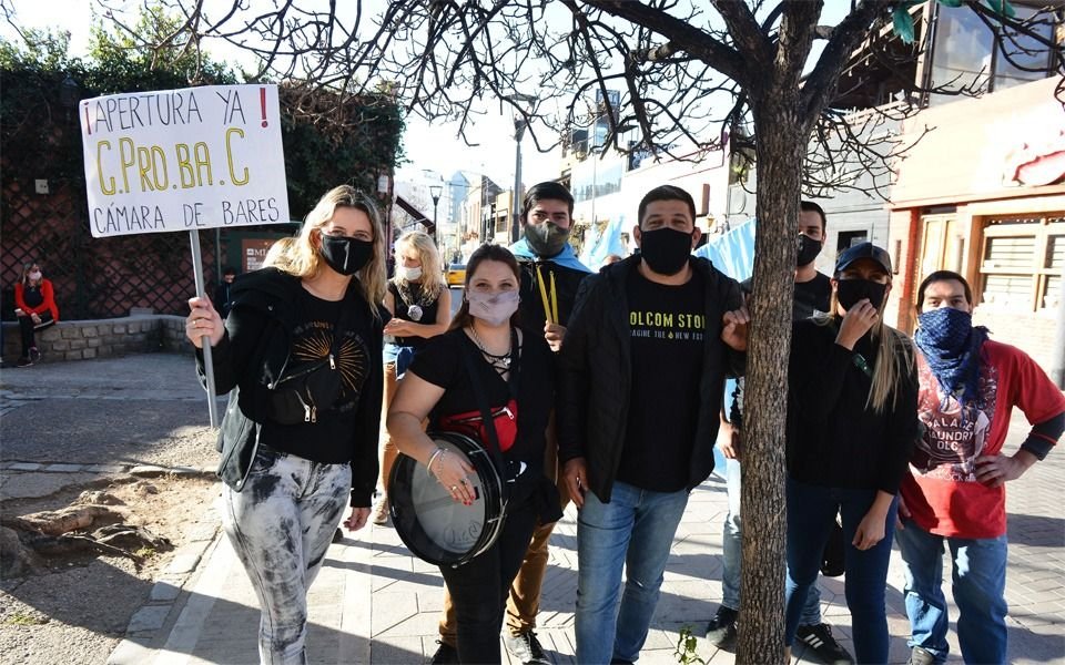 Protestas en Córdoba, Río Negro y otras provincias contra las restricciones