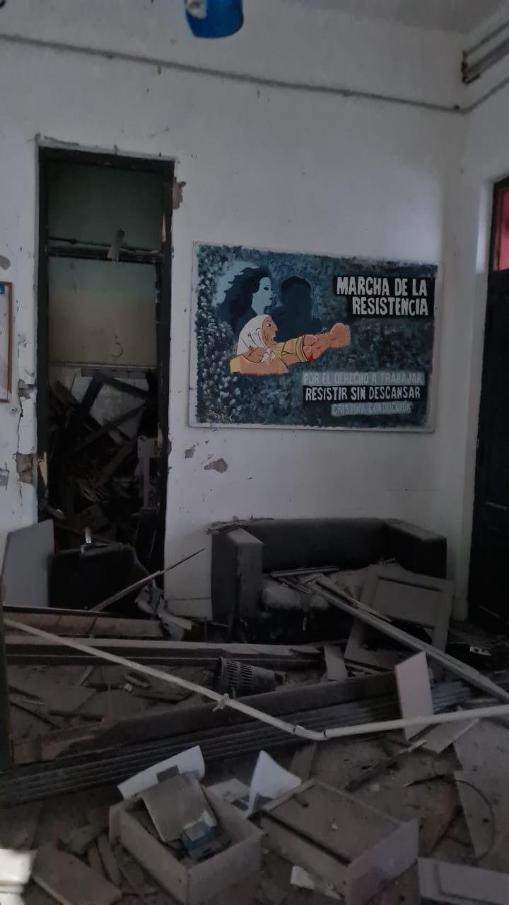 Atacan con explosivos un local de La Cámpora
