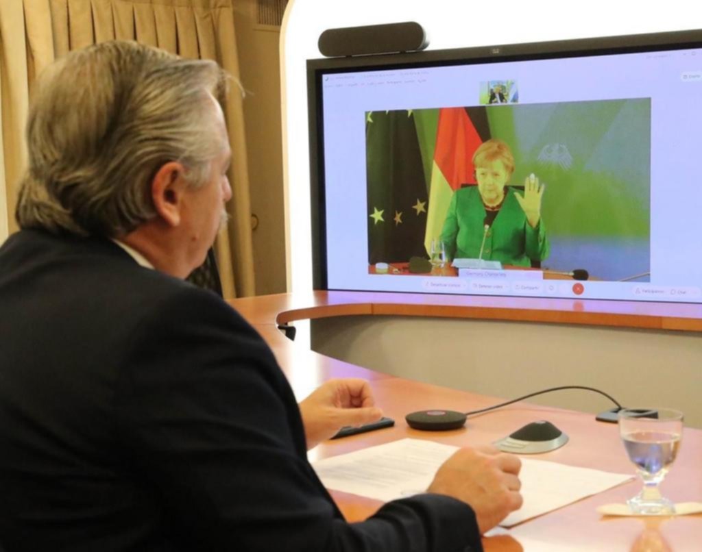 Alberto F. recibe más apoyos para acordar con el Fondo