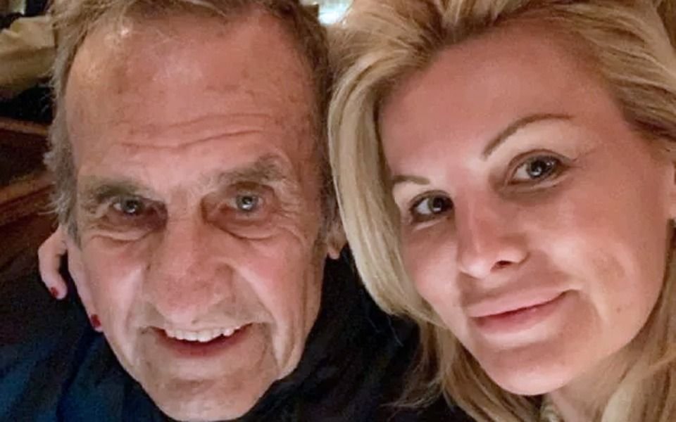 La hija de Reutemann denunció que la pareja del senador: "Nos bloqueó a mi hermana y a mí"
