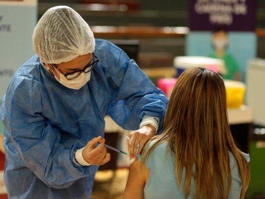 Afirman que la inmunidad al coronavirus puede extenderse durante muchos años