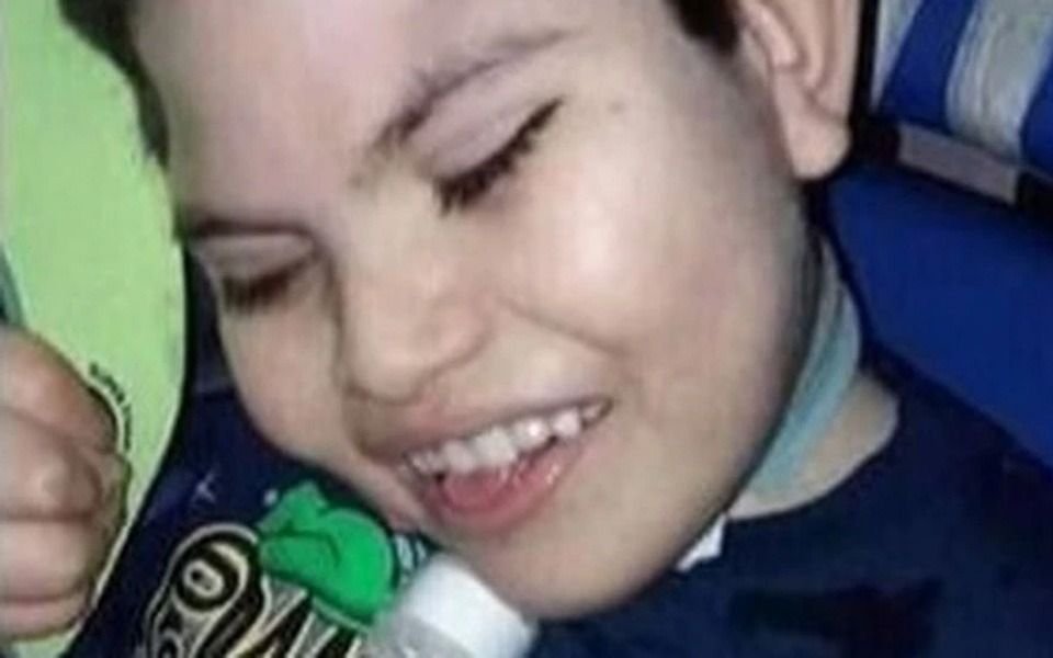 Conmoción por la muerte de un niño de 8 años por coronavirus