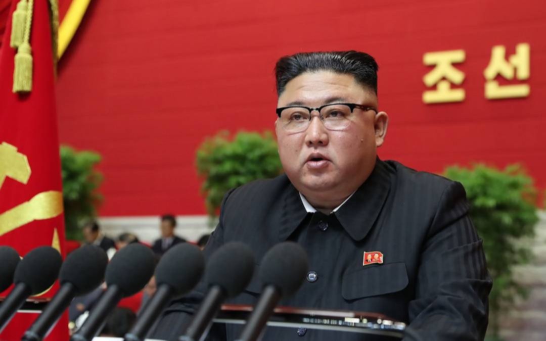 Corea del Norte le prohibe a sus habitantes que usen pantalones ajustados por ser un "símbolo del estilo capitalista de vida"