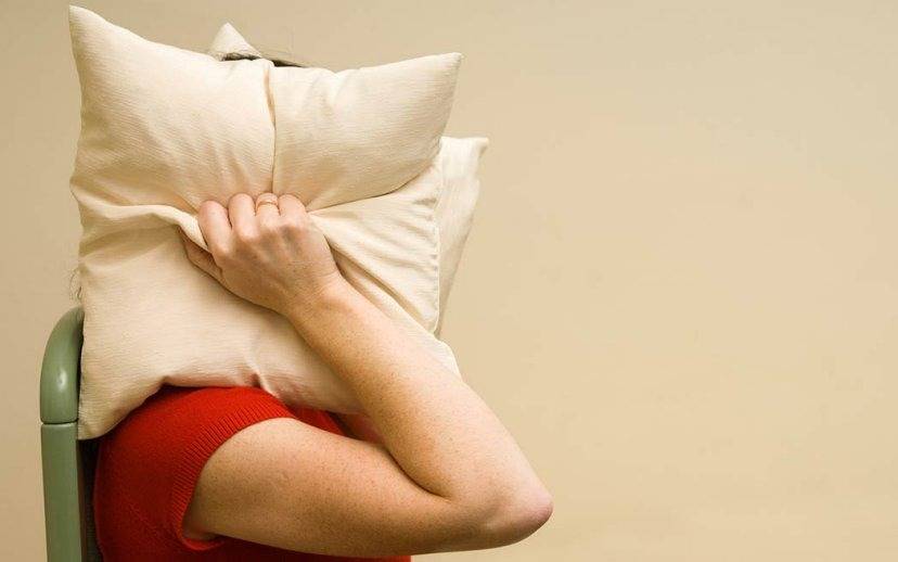 Reclamo vecinal por una alarma que no para de sonar en el Sindicato de Pasteleros