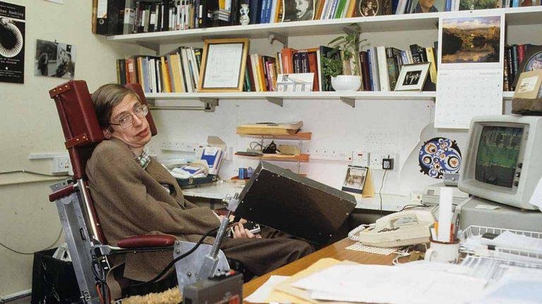 Stephen Hawking, el archivo de toda su vida será atesorado en la biblioteca de Cambridge
