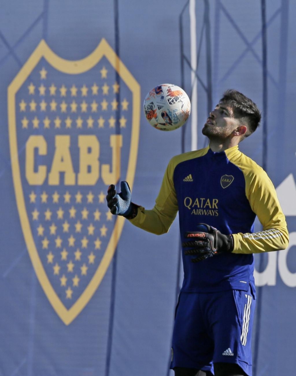 Con Rossi de titular y línea de cinco, Boca tiene todo definido para el duelo con la “Academia”