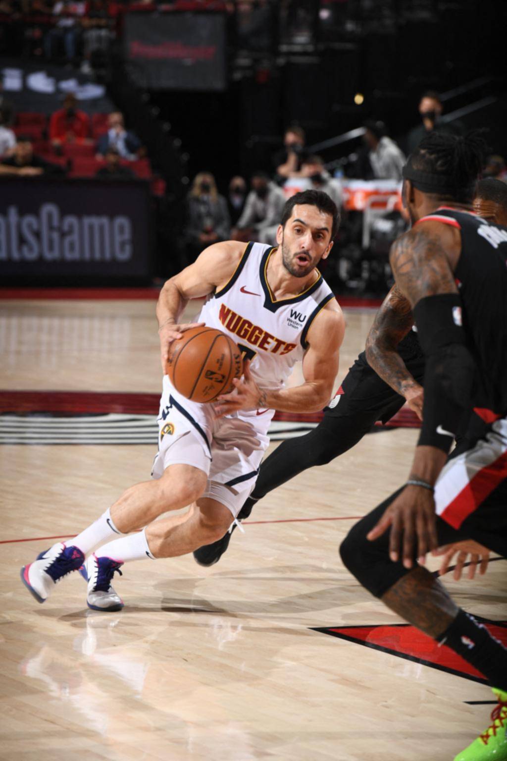 Denver fue una sombra y Portland igualó la serie