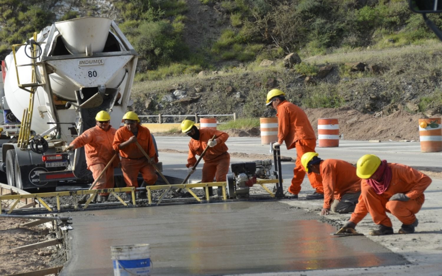 Anuncian fuerte inversión del Gobierno en obras viales en diez provincias del norte del país