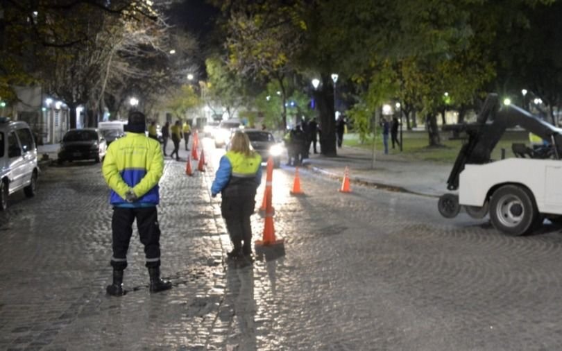 Realizaron un operativo cerrojo y secuestraron varios vehículos en la "zona roja"