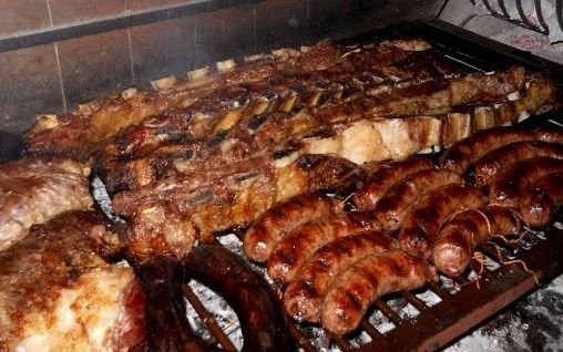 Increíble: una intendenta lanzó un "bono asado" y le regaló 3 kilos de carne a los empleados municipales