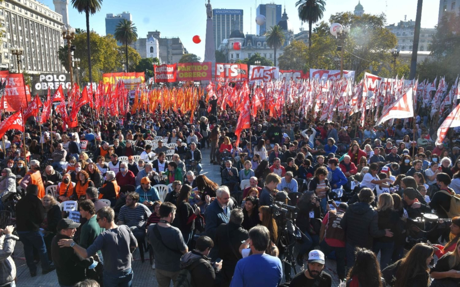 La izquierda se postuló como alternativa ante el "agotamiento del peronismo y el kirchnerismo"