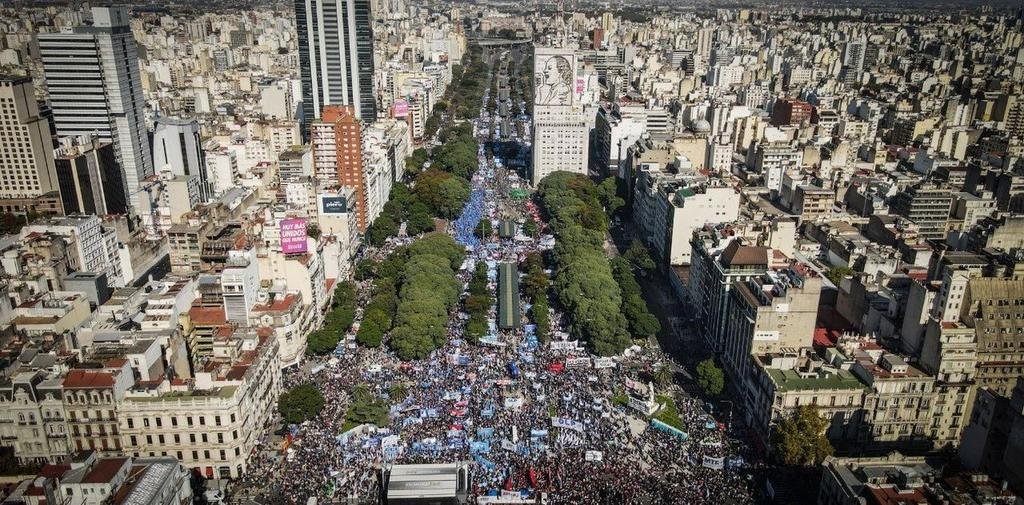 Críticas a la interna oficialista y reclamos en el Día del Trabajador