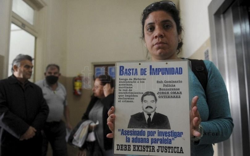 Embajada de EEEUU recibió a familia del Subcomisario Gutiérrez