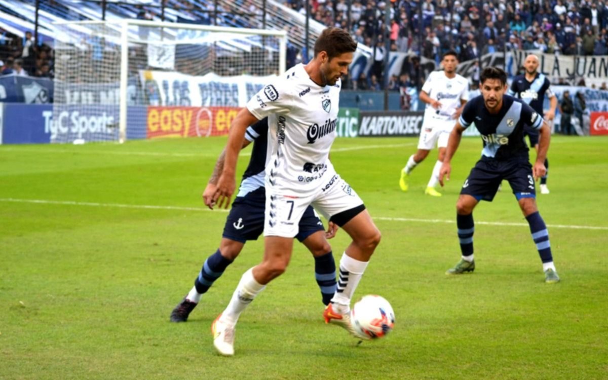 Quilmes llegó al Puerto del Triunfo