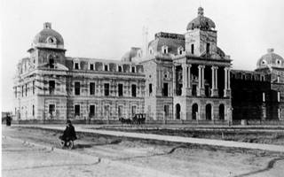 La Plata: El Palacio de Gobierno en plena construcción 