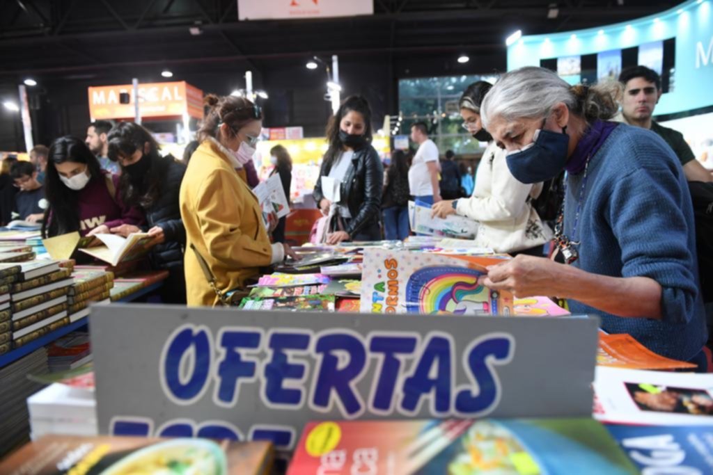 Feria del Libro: ofertas, saldos y promociones para un año de bolsillos flacos