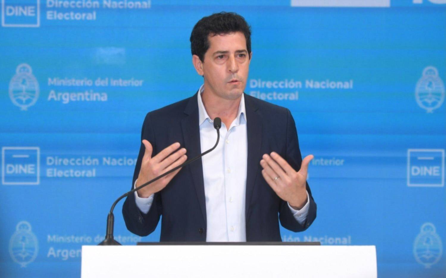Wado de Pedro llegó tarde a la reunión de Gabinete en medio de fuertes cruces con La Cámpora
