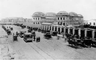 La Estación de Tren en La Plata y diagonal 80 desde el oeste