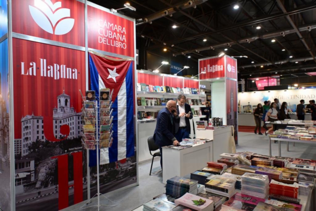 Feria del Libro: los stands internacionales diversifican la oferta editorial
