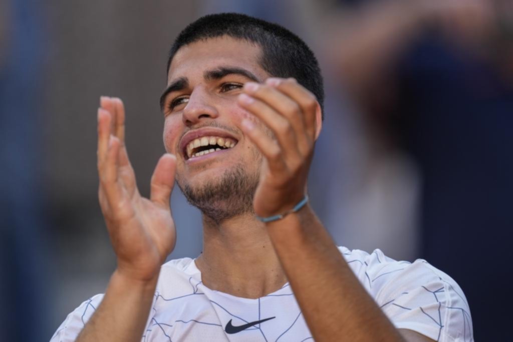 Alcaraz le ganó el duelo de generaciones a Nadal