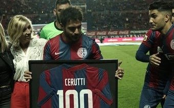 Sigue el mal clima: San Lorenzo homenajeó a un jugador, pero sin dirigentes para "evitar reproches"
