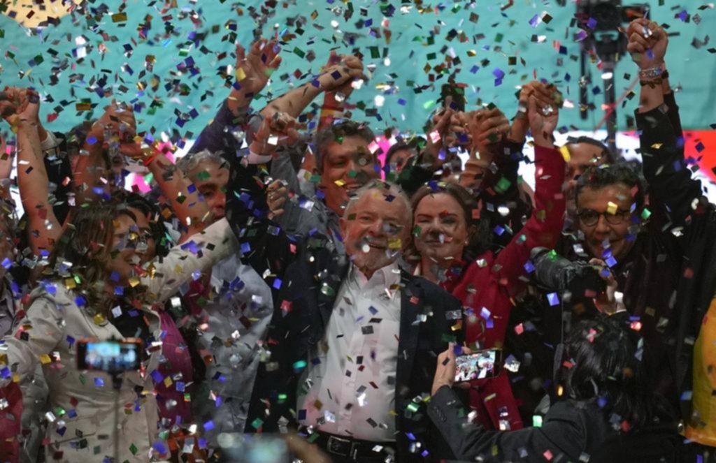Lula se lanzó como candidato y prometió una “revolución pacífica”