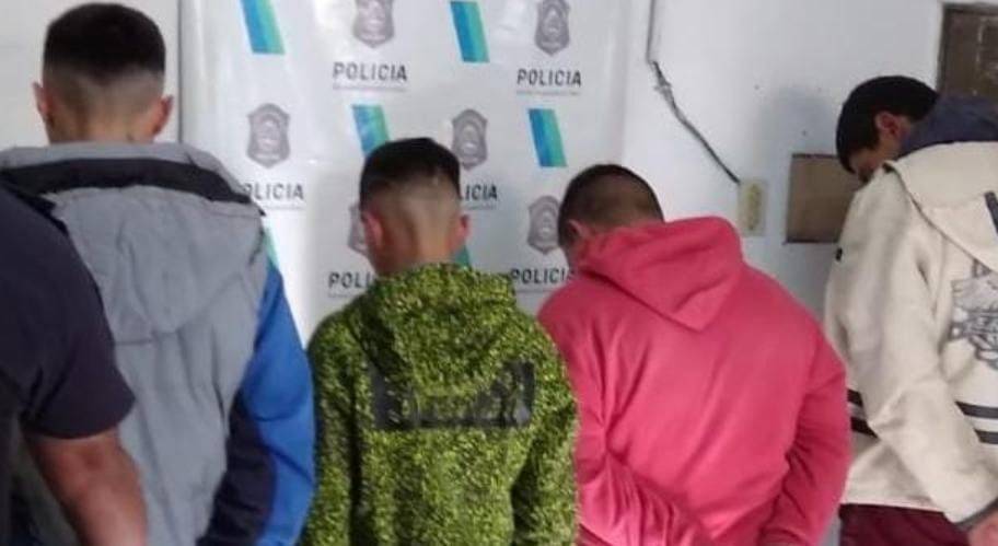Disparos e intento de robo en Altos de San Lorenzo: cuatro motochorros detenidos