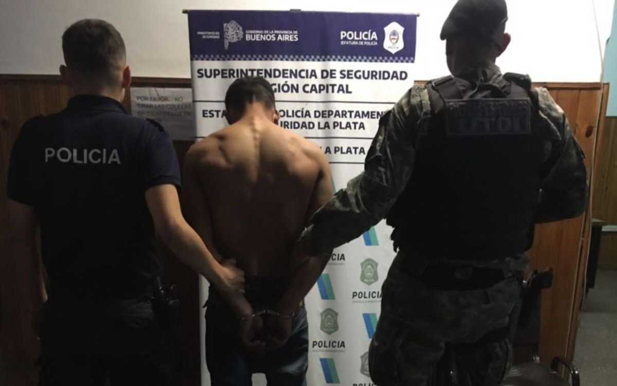 Amenazó a policías en Tolosa con un machete