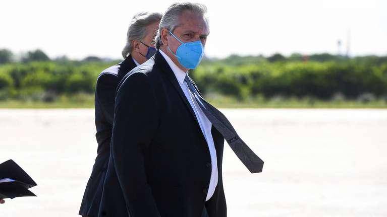 Alberto F. viaja a Europa, con fines comerciales
