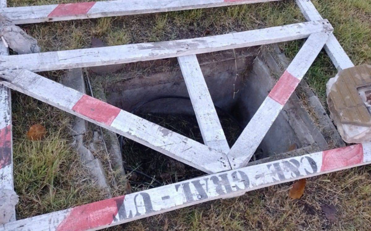 Robo de cuatro tapas de cemento en La Cumbre casi provocan una tragedia