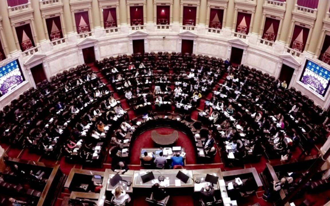 Estudiantes universitarios fueron diputados por día