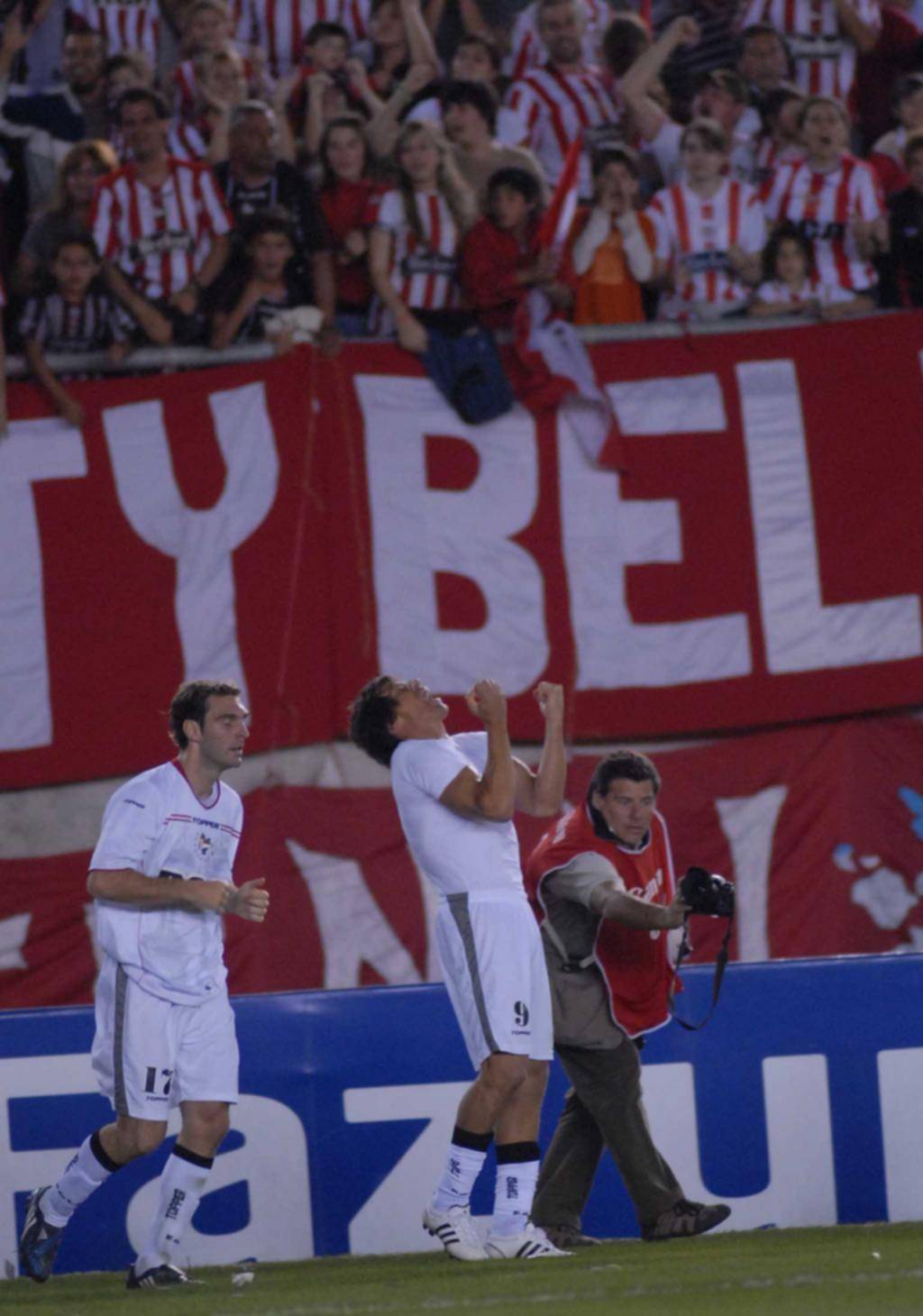 Aquel cruce en Sudamericana del 2008, el último mata-mata entre el Pincha y el Bicho