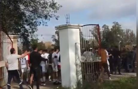 Un hincha golpeado y un empleado en la mira: denuncias cruzadas por la furia tras el clásico de Reserva