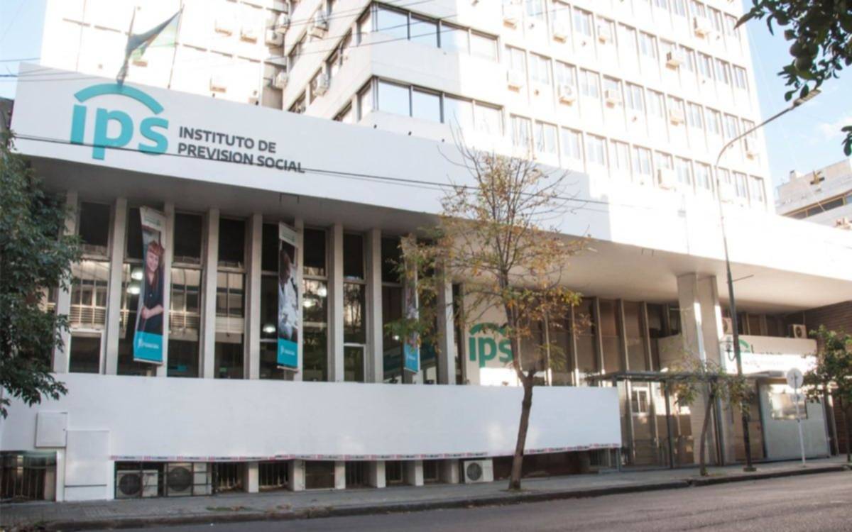 La Provincia anunció aumento y bono de hasta $10 mil para jubilados del IPS