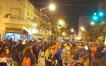 Madrugada de fiesta en Victoria para recibir al plantel de Tigre que dio el batacazo