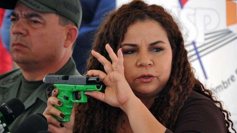 Prohiben ingresar al país a una diputada chavista acusada de corrupción